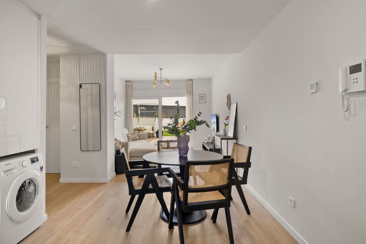 2 quarto Apartamento para venda em Estepona com piscina - 450 000 € (Ref: 9532942)