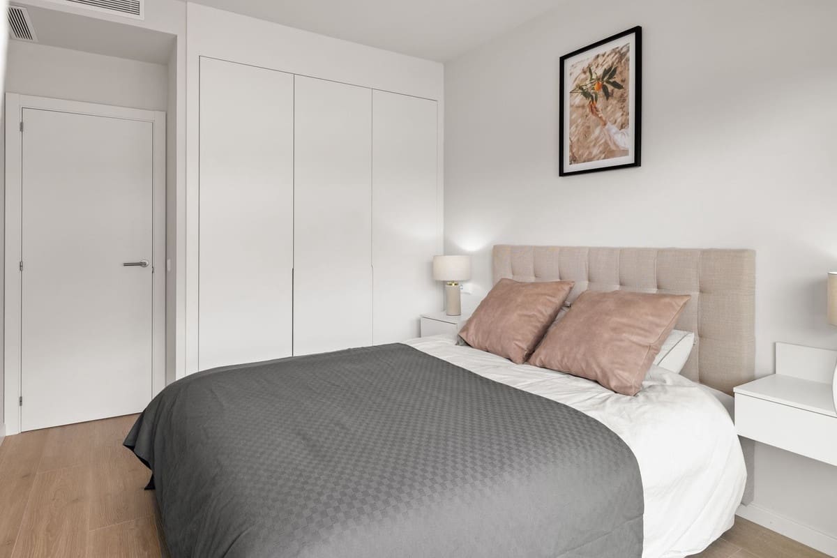 2 quarto Apartamento para venda em Estepona com piscina - 450 000 € (Ref: 9532942)