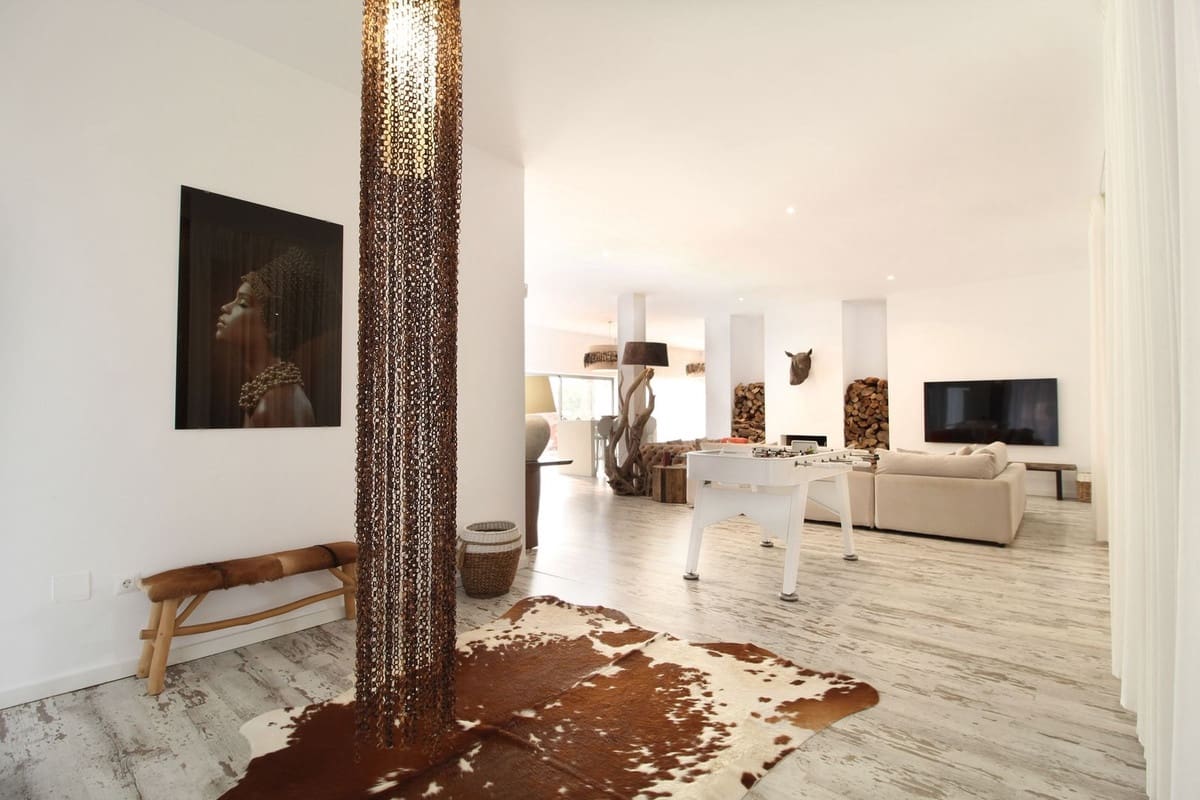 4 soverom Villa til salgs i Atalaya-Isdabe med svømmebasseng - € 2 400 000 (Ref: 9532951)