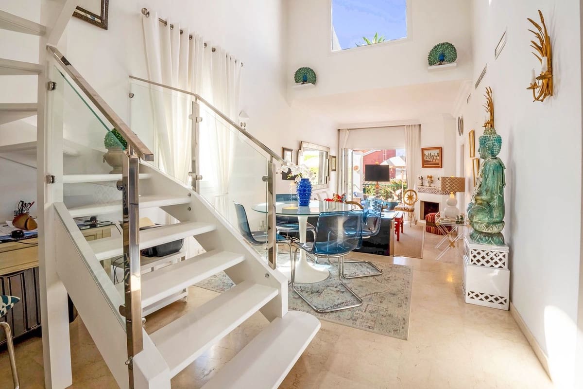 3 soveværelse Penthouse til salg i Marbesa - € 749.990 (Ref: 9532960)