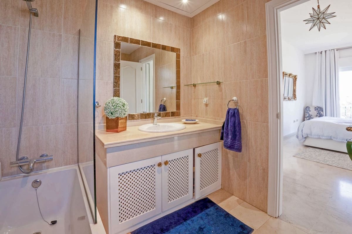 3 soveværelse Penthouse til salg i Marbesa - € 749.990 (Ref: 9532960)