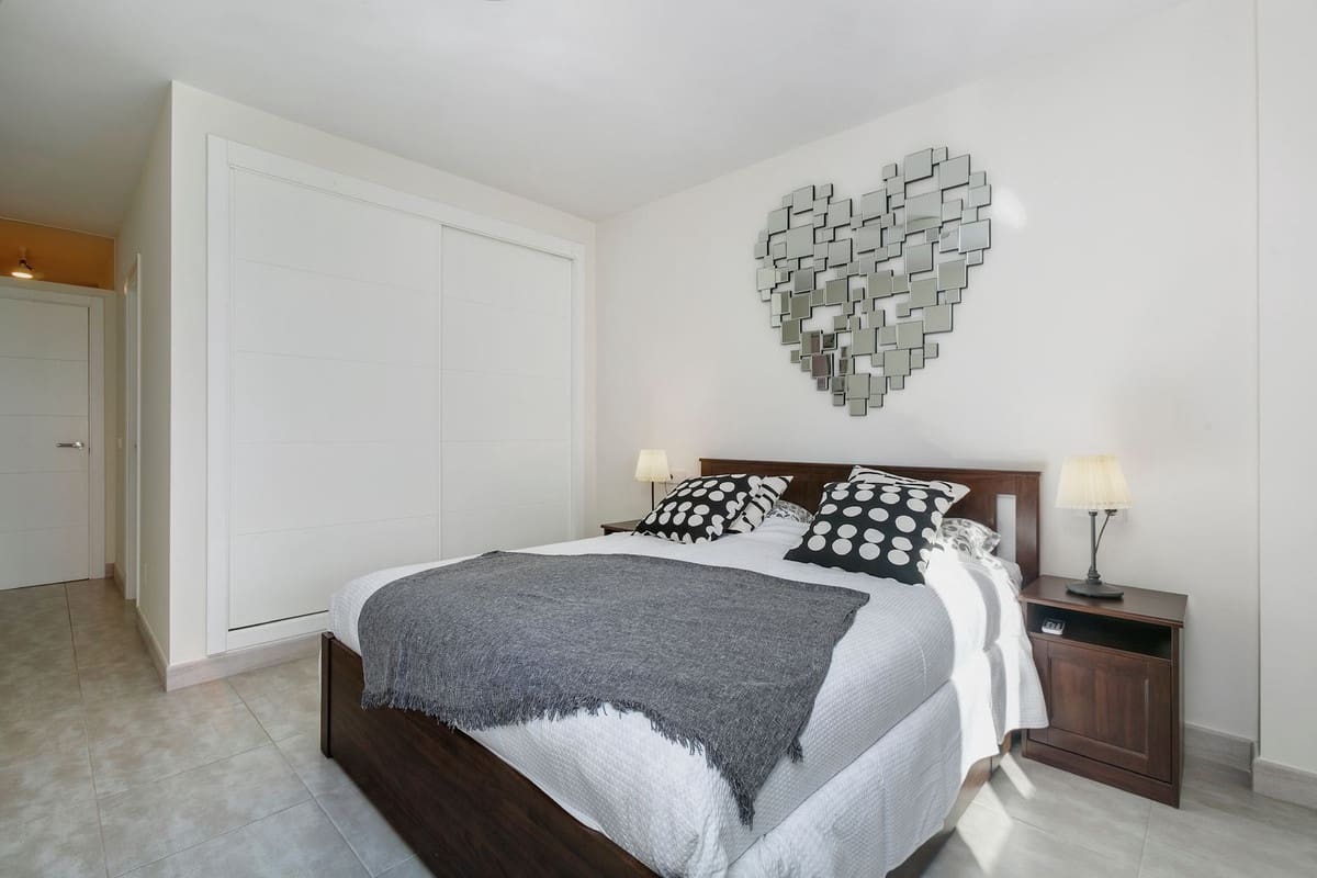 3 soverom Leilighet til salgs i Nueva Andalucia - € 555 000 (Ref: 9532964)