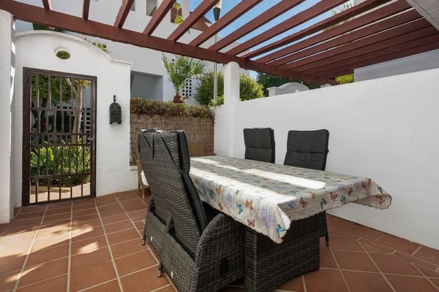 3 soverom Leilighet til salgs i Puerto Banus, Marbella - € 555 000 (Ref: 9532964)