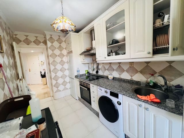 3 bedroom Apartment for sale in Casco Antiguo, Marbella - € 420,000 (Ref: 9532965)