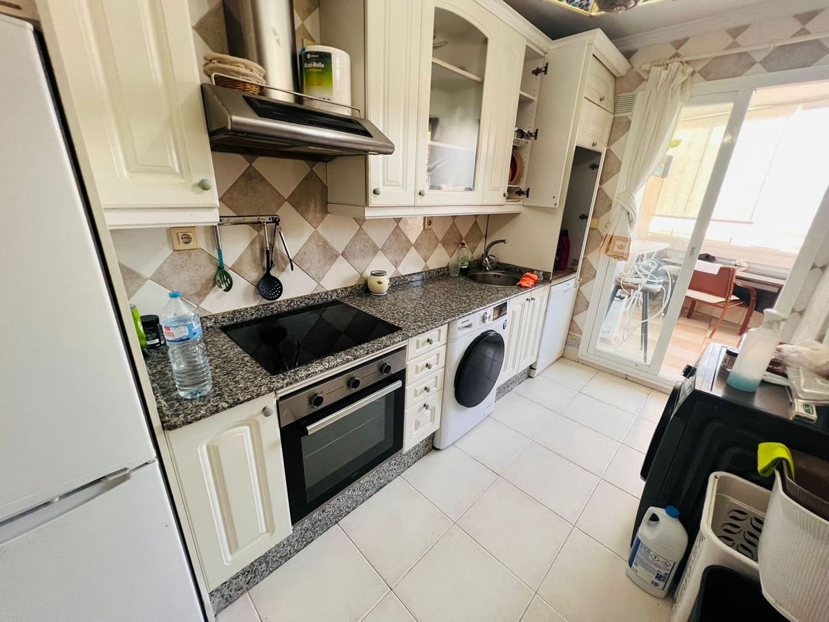 3 bedroom Apartment for sale in Marbella - € 420,000 (Ref: 9532965)