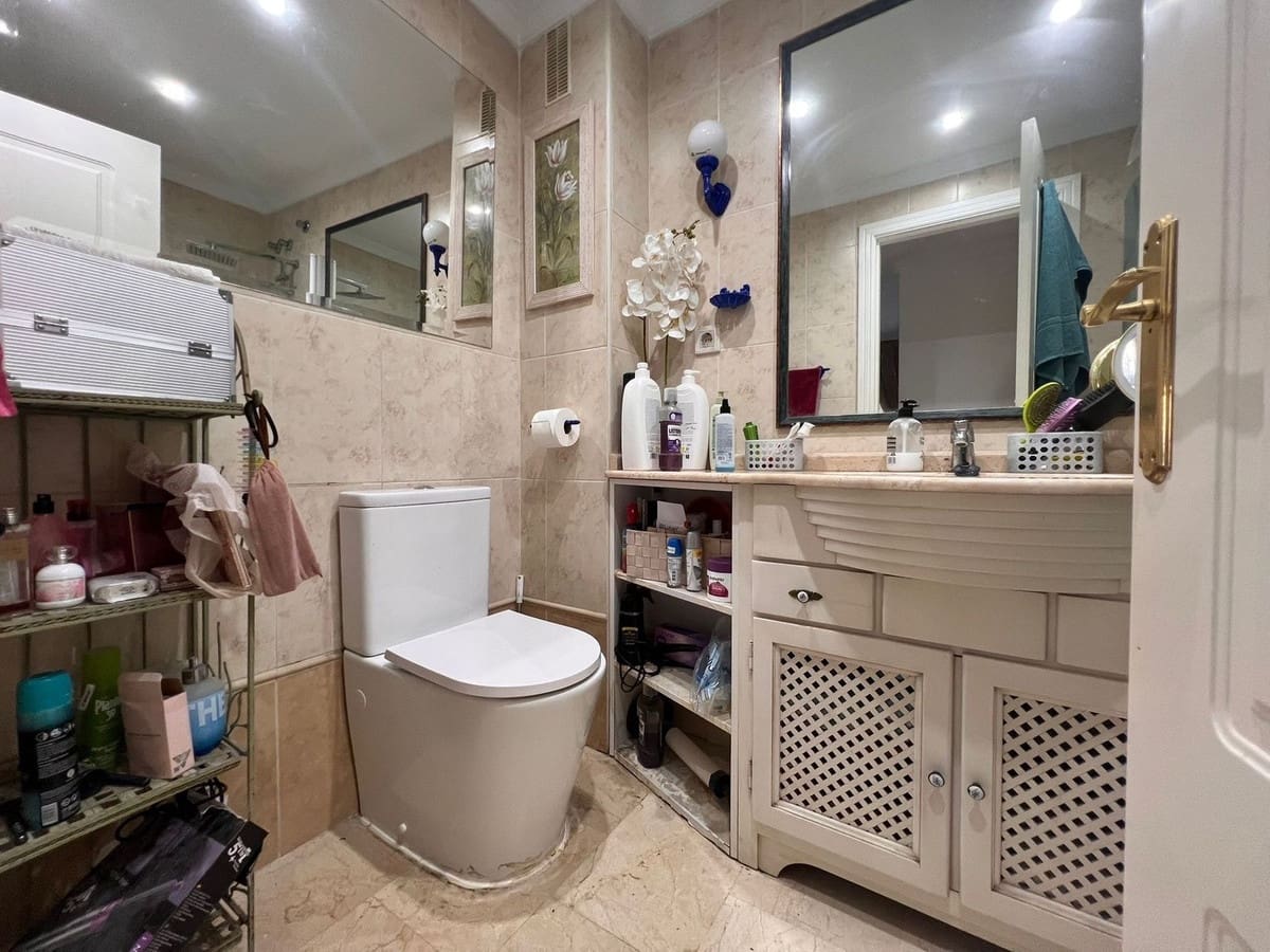 3 bedroom Apartment for sale in Marbella - € 420,000 (Ref: 9532965)