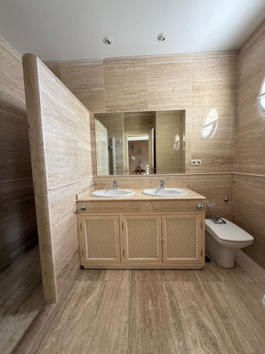 3 soverom Penthouse til salgs i Nueva Andalucia - € 1 185 000 (Ref: 9532966)