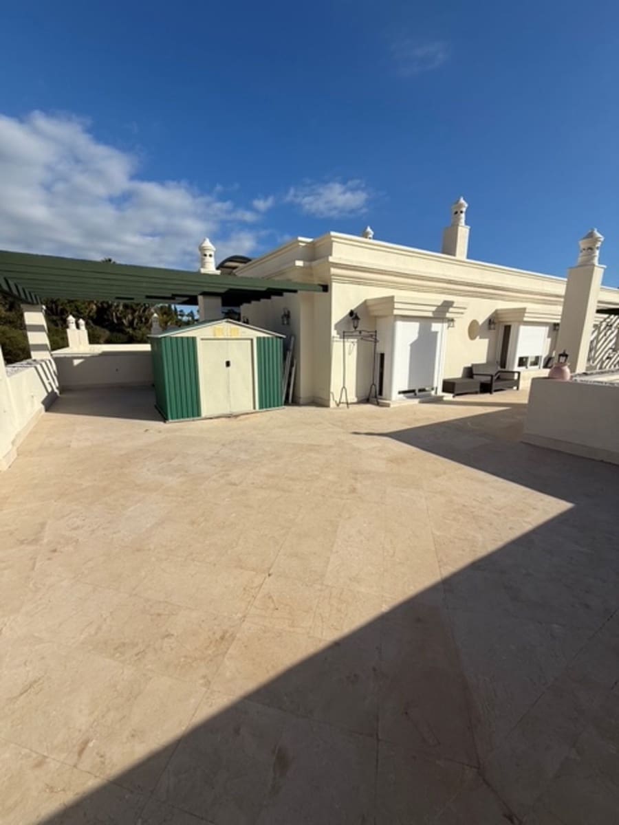 3 soverom Penthouse til salgs i Nueva Andalucia - € 1 185 000 (Ref: 9532966)