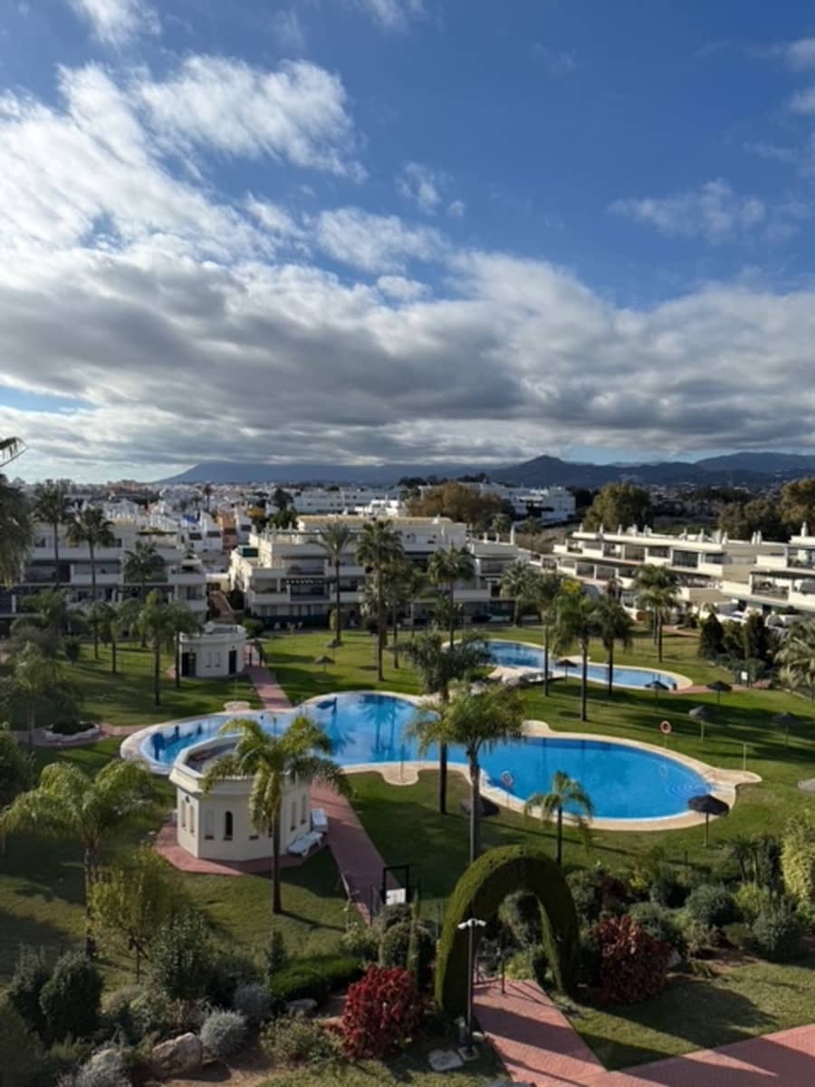 3 soverom Penthouse til salgs i Nueva Andalucia - € 1 185 000 (Ref: 9532966)