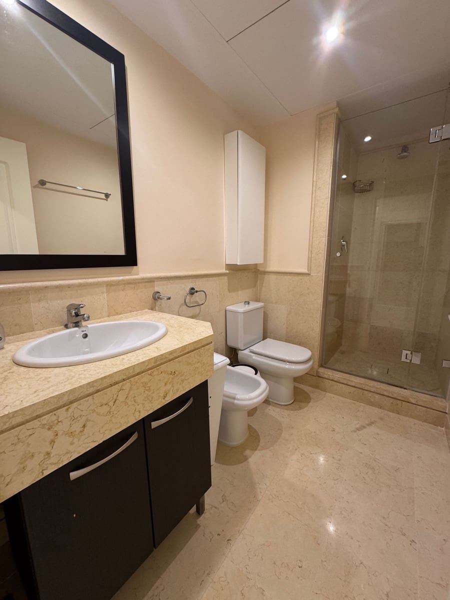 2 quarto Apartamento para venda em Benahavis - 550 000 € (Ref: 9532968)