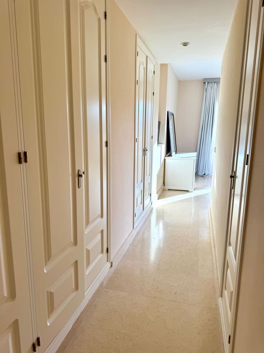 2 quarto Apartamento para venda em Benahavis - 550 000 € (Ref: 9532968)