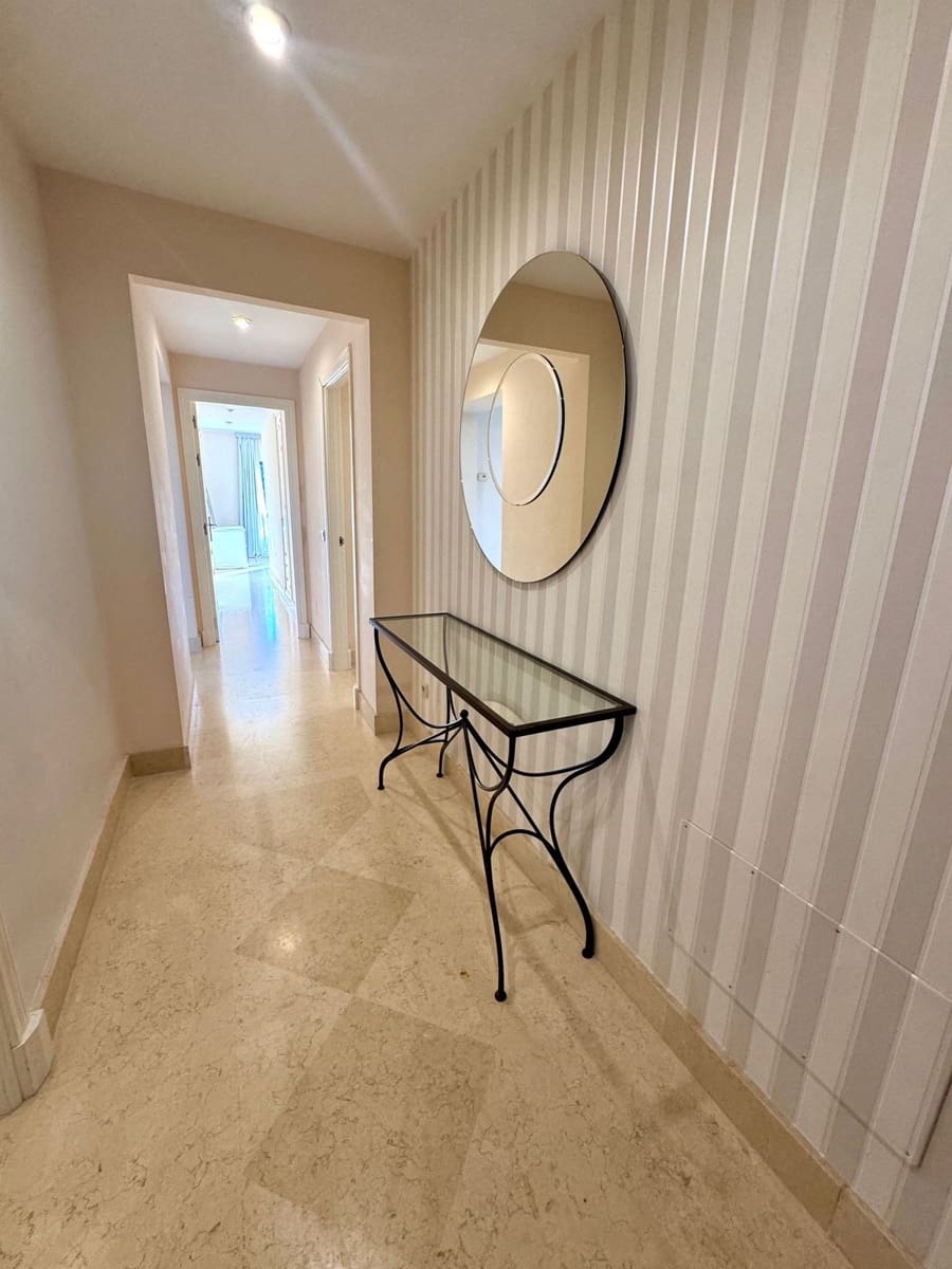 2 quarto Apartamento para venda em Benahavis - 550 000 € (Ref: 9532968)