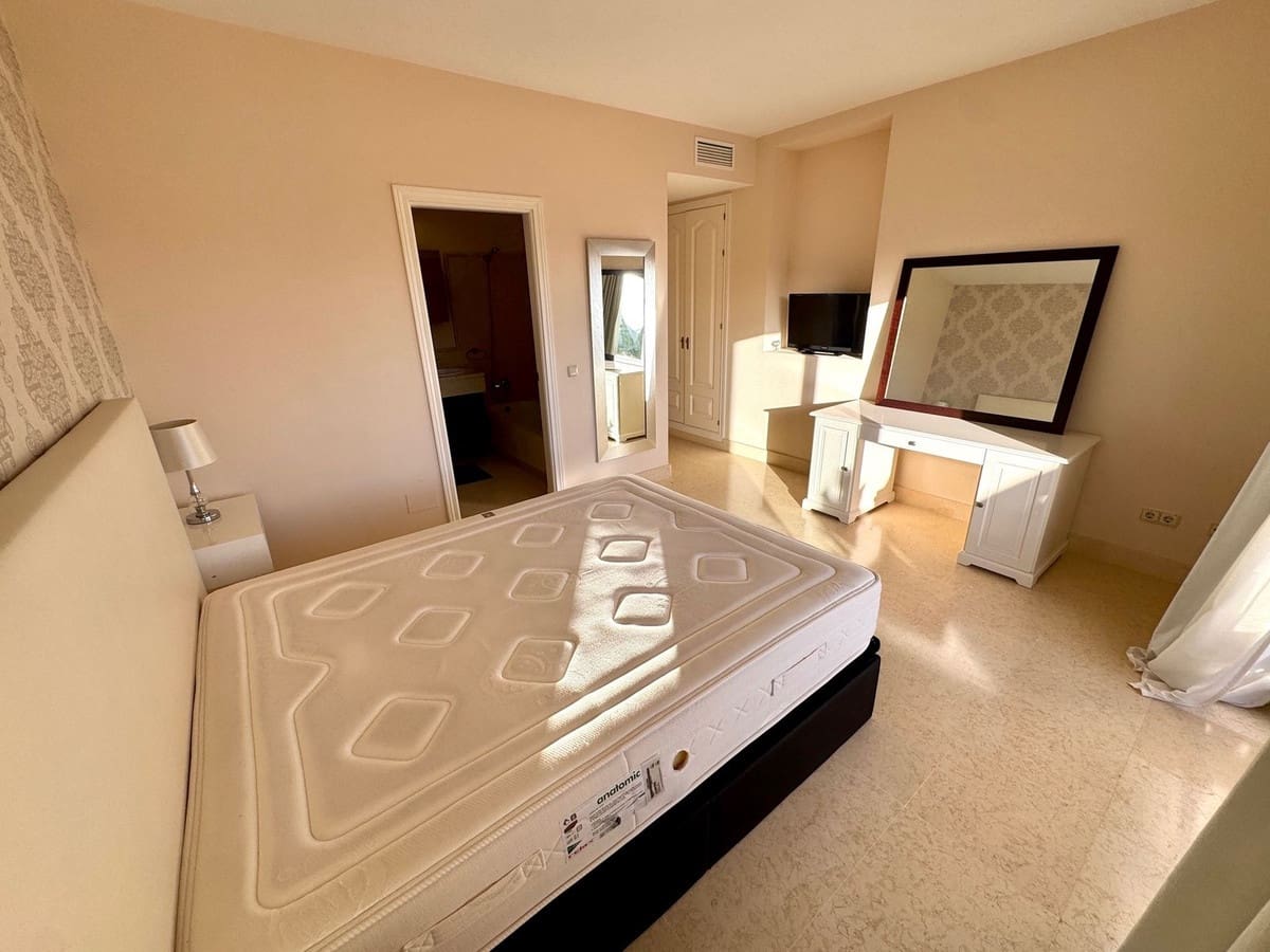 2 quarto Apartamento para venda em Benahavis - 550 000 € (Ref: 9532968)