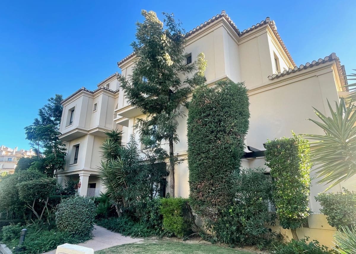 2 quarto Apartamento para venda em Benahavis - 550 000 € (Ref: 9532968)