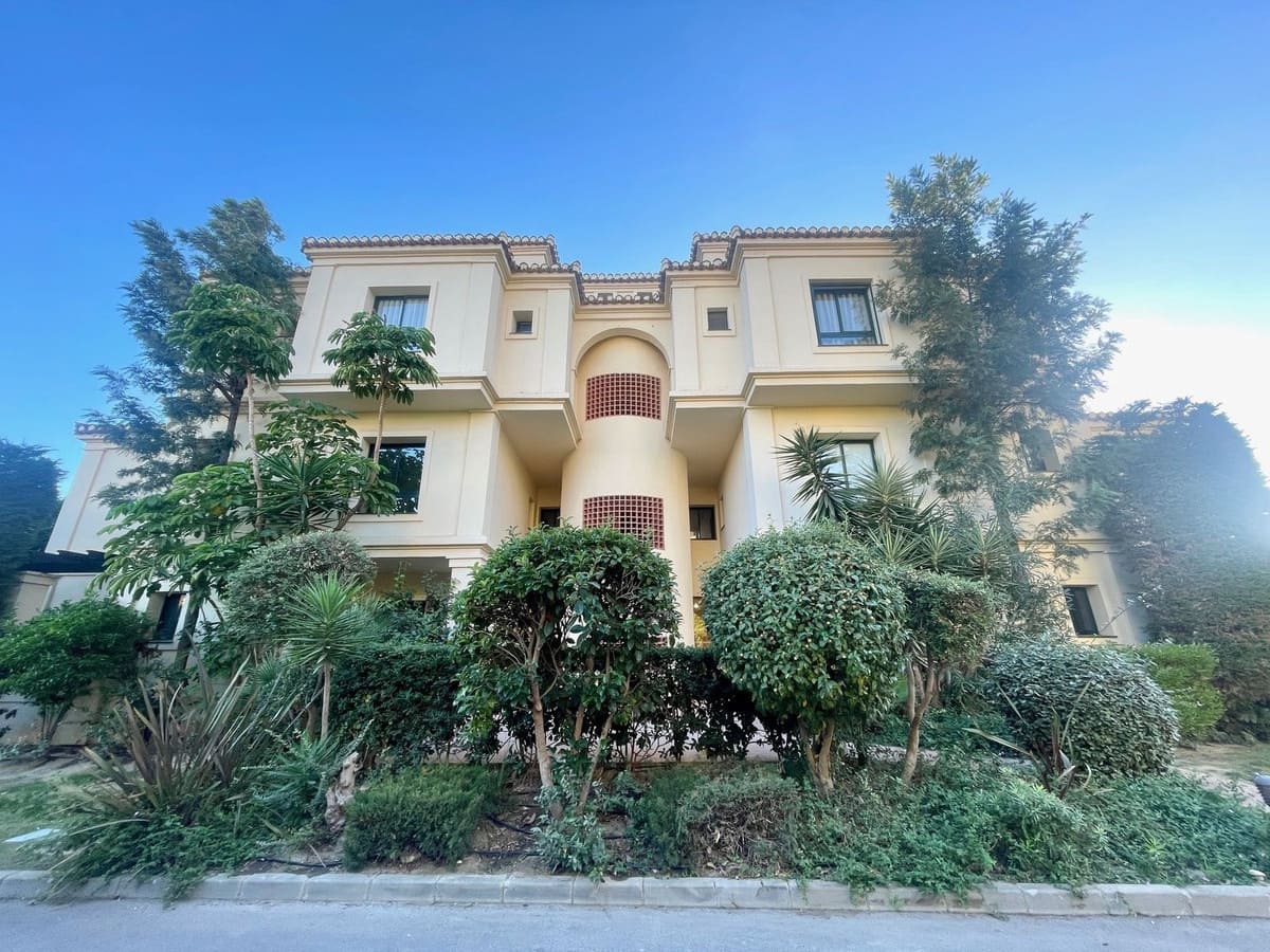 2 quarto Apartamento para venda em Benahavis - 550 000 € (Ref: 9532968)