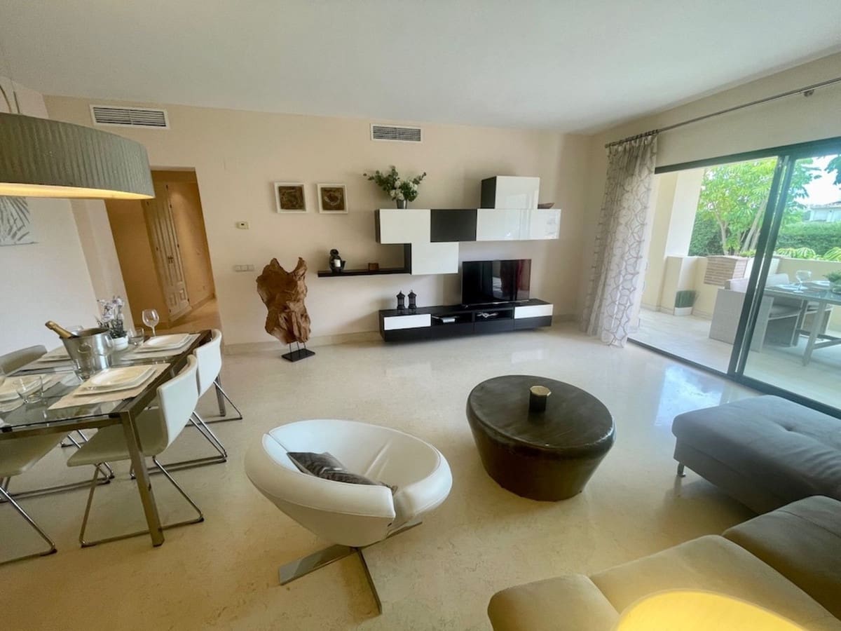 2 sovrum Lägenhet till salu i Benahavis med garage - 550 000 € (Ref: 9532970)