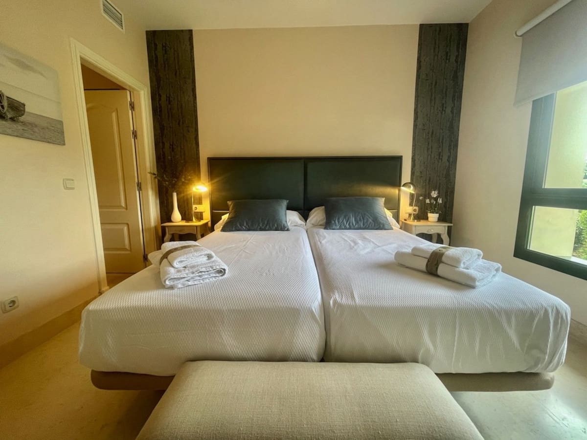 2 sovrum Lägenhet till salu i Benahavis med garage - 550 000 € (Ref: 9532970)