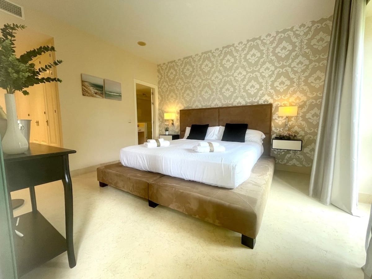 2 sovrum Lägenhet till salu i Benahavis med garage - 550 000 € (Ref: 9532970)