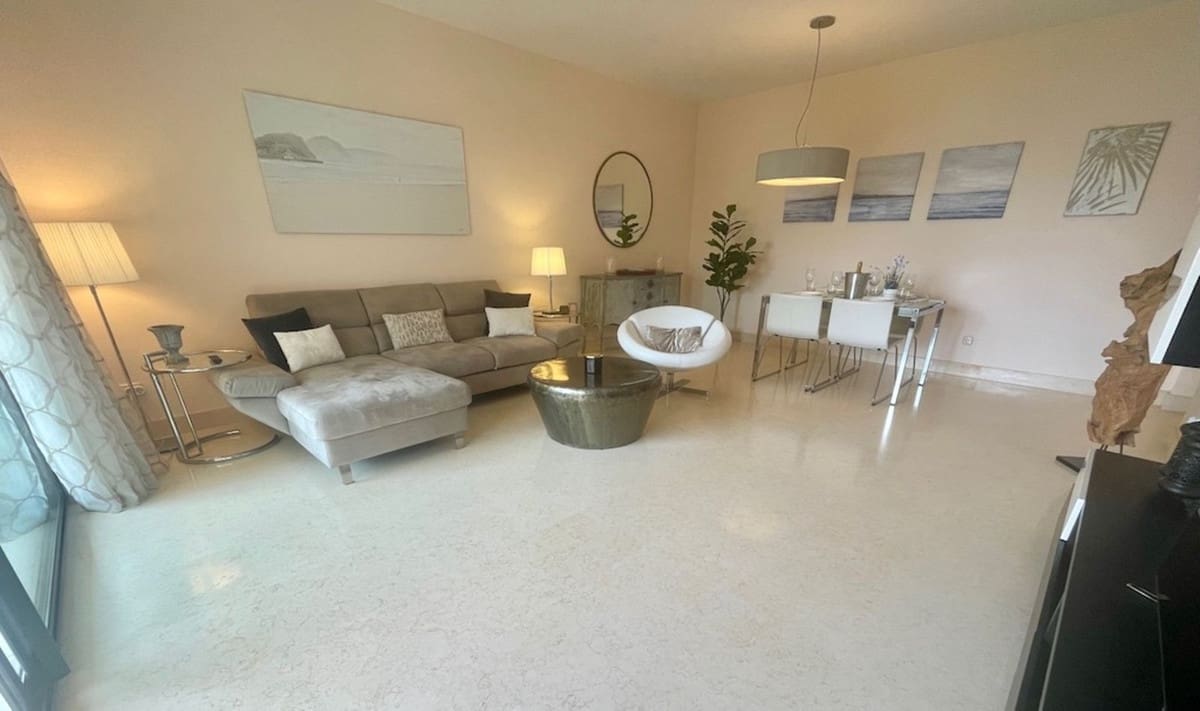 2 sovrum Lägenhet till salu i Benahavis med garage - 550 000 € (Ref: 9532970)