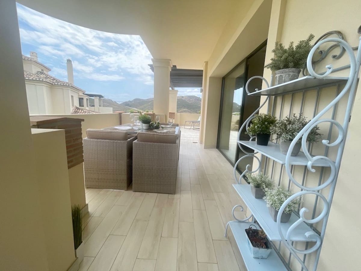 2 sovrum Lägenhet till salu i Benahavis med garage - 550 000 € (Ref: 9532970)