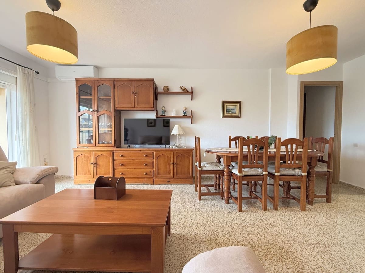 4 sovrum Lägenhet till salu i San Luis de Sabinillas med garage - 300 000 € (Ref: 9532971)