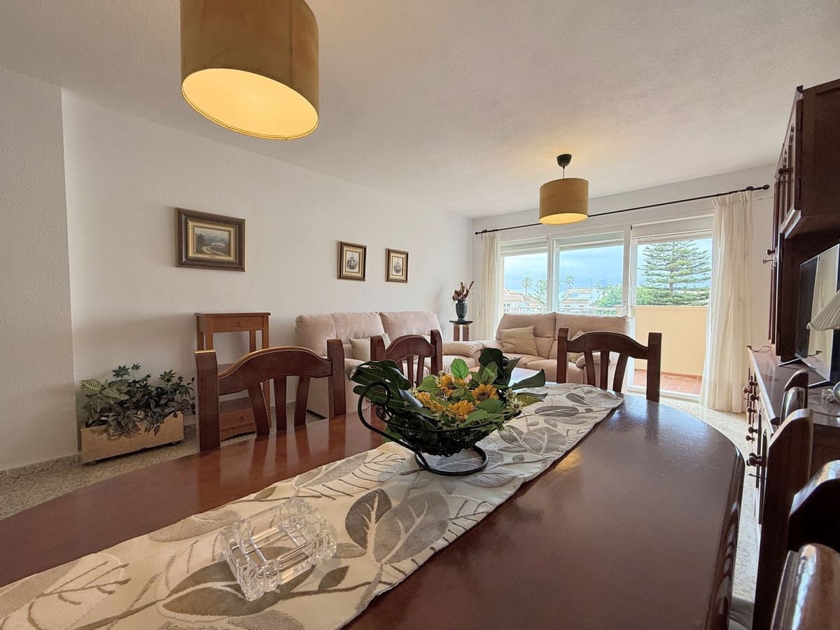 4 sovrum Lägenhet till salu i San Luis de Sabinillas med garage - 300 000 € (Ref: 9532971)