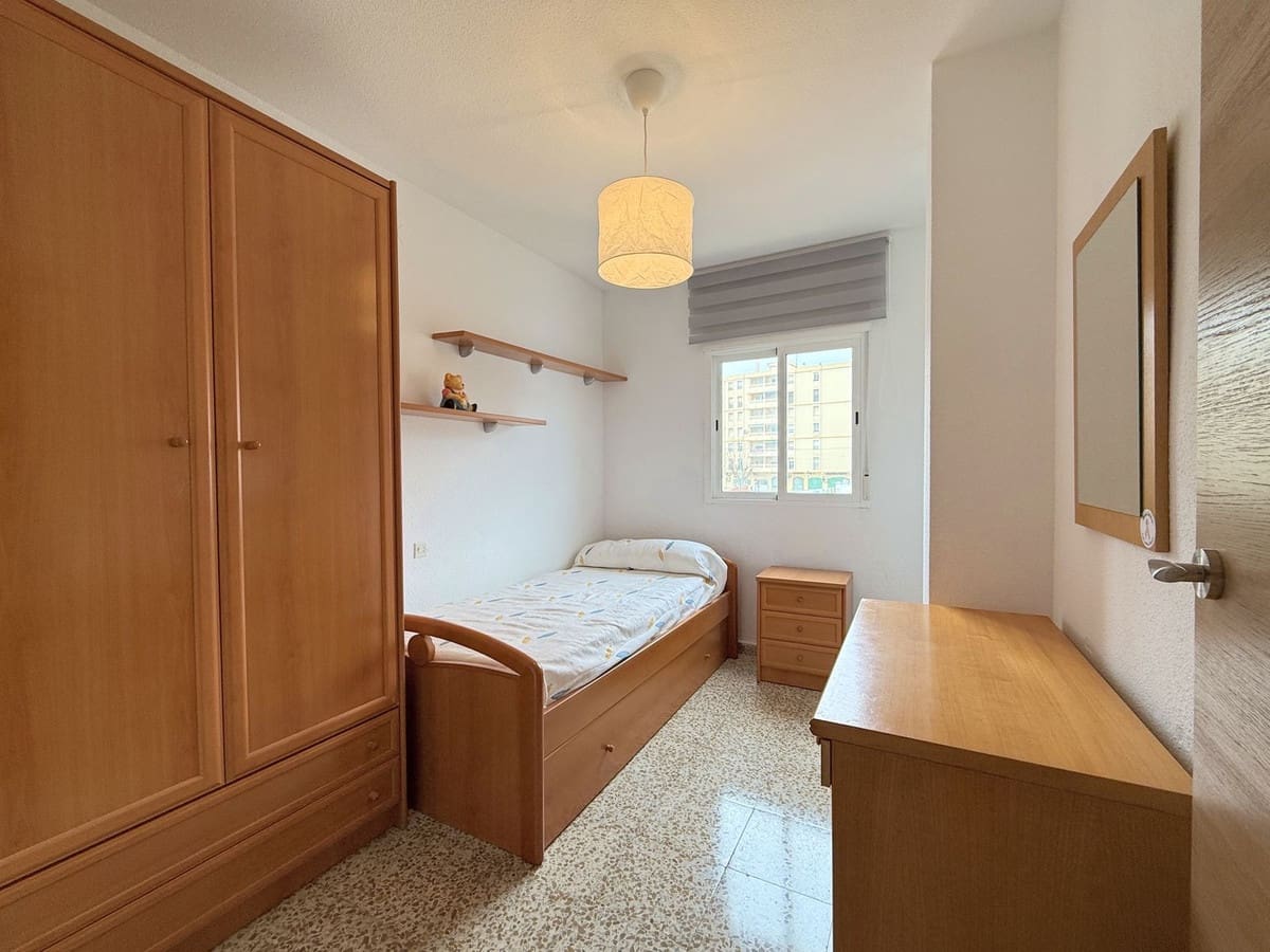 4 sovrum Lägenhet till salu i San Luis de Sabinillas med garage - 300 000 € (Ref: 9532971)