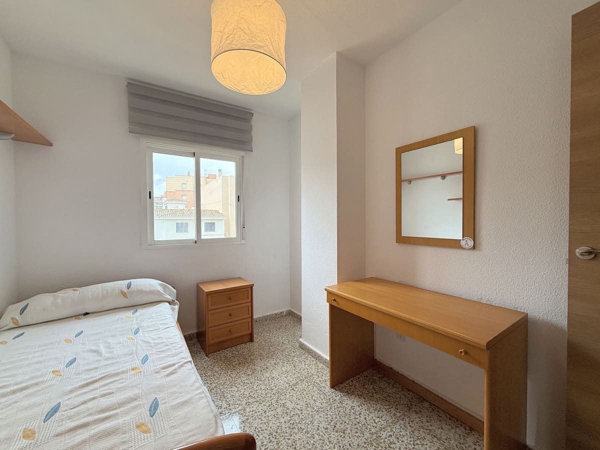 4 sovrum Lägenhet till salu i San Luis de Sabinillas med garage - 300 000 € (Ref: 9532971)