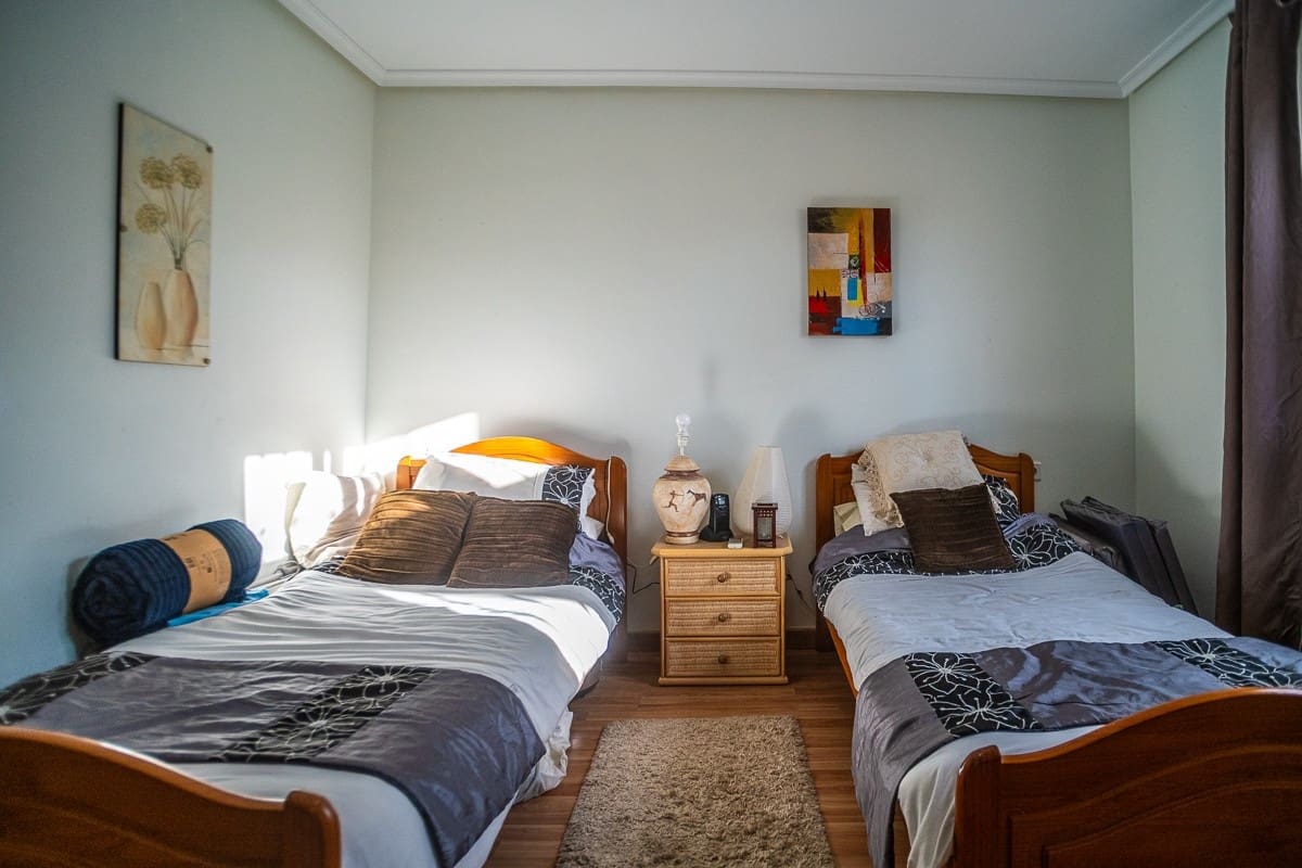 6 chambre Villa/Maison à vendre à Torrevieja avec piscine - 610 000 € (Ref: 9532972)