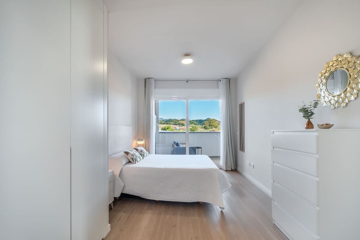 2 quarto Apartamento para venda em Estepona - 400 000 € (Ref: 9532973)