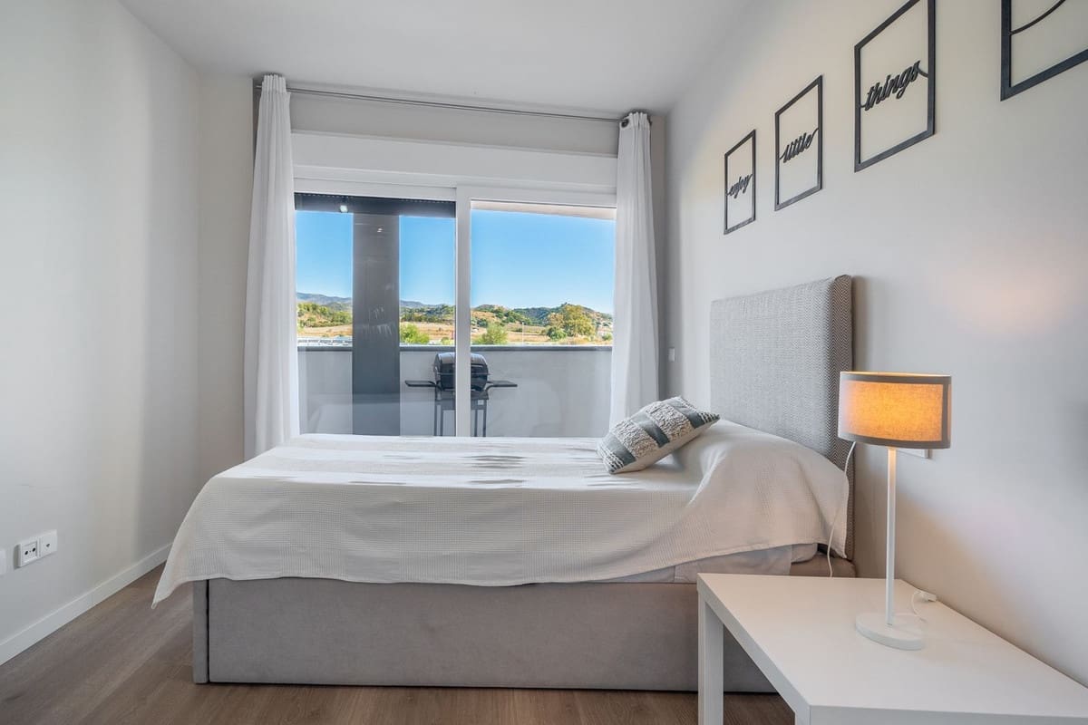 2 quarto Apartamento para venda em Estepona - 400 000 € (Ref: 9532973)