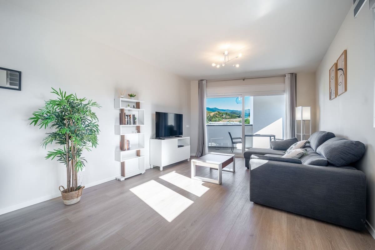 2 quarto Apartamento para venda em Estepona - 400 000 € (Ref: 9532973)