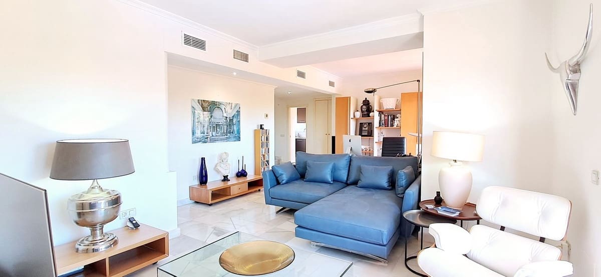 3 chambre Penthouse à vendre à New Golden Mile - 785 000 € (Ref: 9535345)