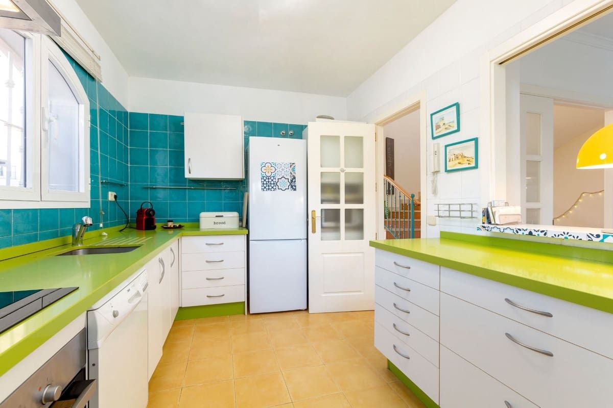 4 bedroom Finca/Country House for sale in Riviera del Sol - € 495,000 (Ref: 9535346)