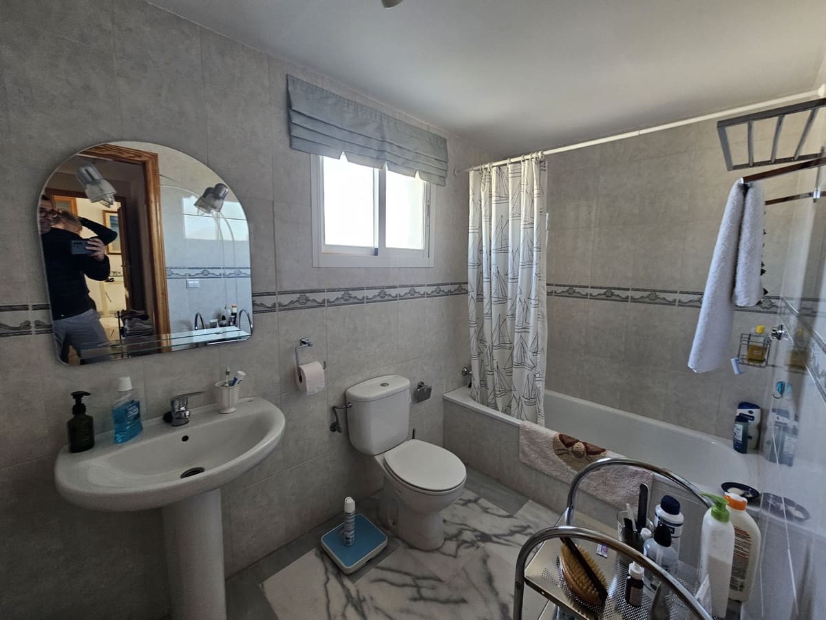 3 sovrum Lägenhet till salu i Miraflores - 595 000 € (Ref: 9535349)