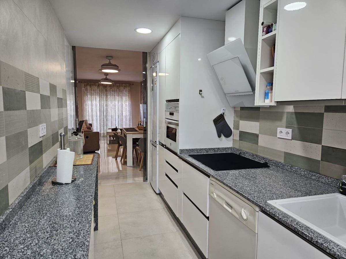 3 quarto Apartamento para venda em Fuengirola - 425 000 € (Ref: 9535350)
