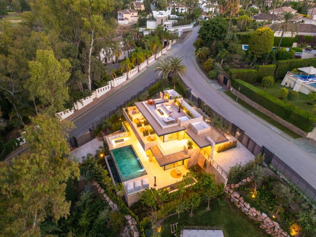 5 Zimmer Villa zu verkaufen in Nueva Andalucia - 4.375.000 € (Ref: 9535351)