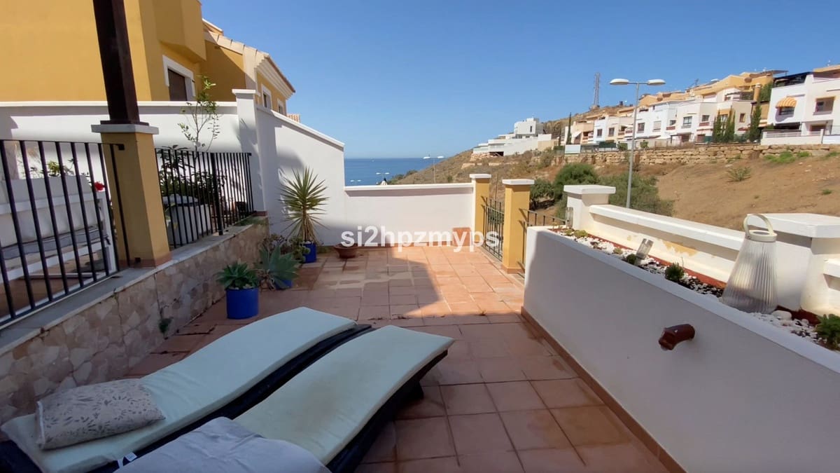 3 bedroom Townhouse for sale in Velez-Malaga with pool - € 420,000 (Ref: 9536552)