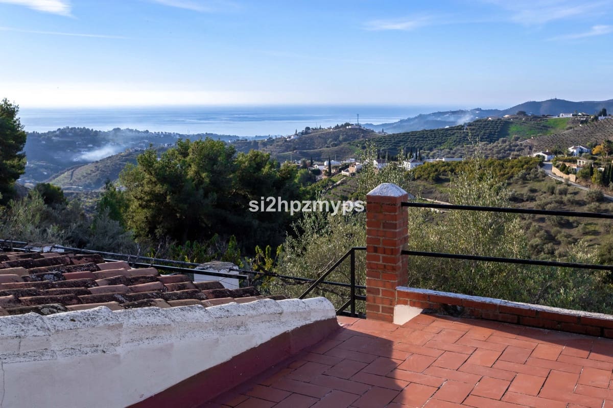 1 bedroom Villa for sale in Frigiliana - € 290,000 (Ref: 9536553)