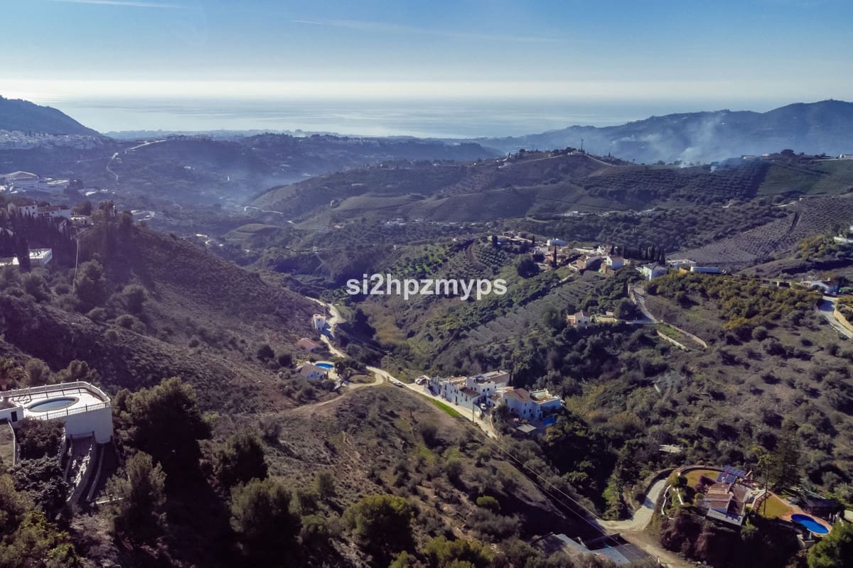 1 bedroom Villa for sale in Frigiliana - € 290,000 (Ref: 9536553)