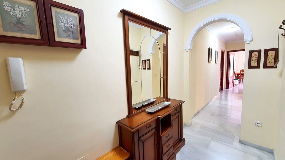 Apartamento de 3 habitaciones en Fuengirola en venta - 440.000 € (Ref: 9536556)