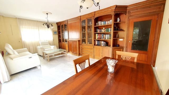 Apartamento de 3 habitaciones en Castillo Sohail, Fuengirola en venta - 440.000 € (Ref: 9536556)