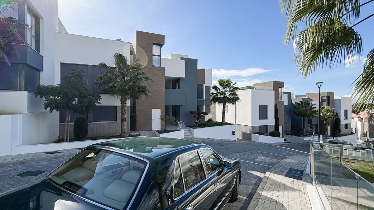 3 sovrum Lägenhet till salu i Artola med garage - 685 000 € (Ref: 9542750)