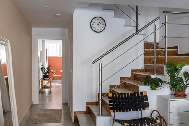 3 quarto Casa em Banda para venda em Las Piscinas Naturales, Torrevieja - 205 000 € (Ref: 9542754)