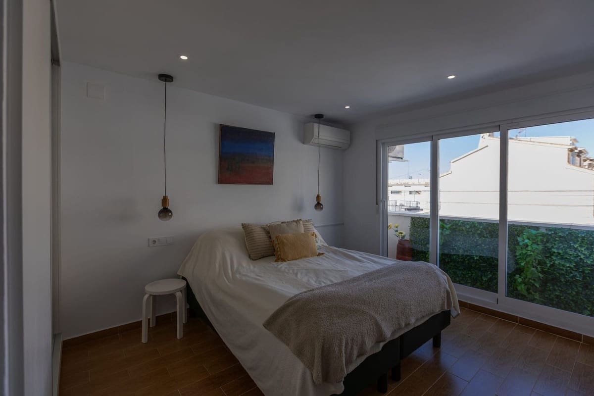 3 camera da letto Casa in vendita in Torrevieja - 205.000 € (Rif: 9542757)