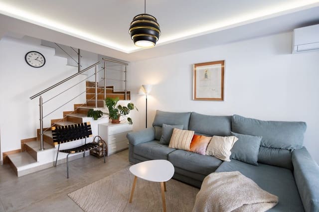 3 quarto Casa em Banda para venda em Las Piscinas Naturales, Torrevieja - 205 000 € (Ref: 9542757)