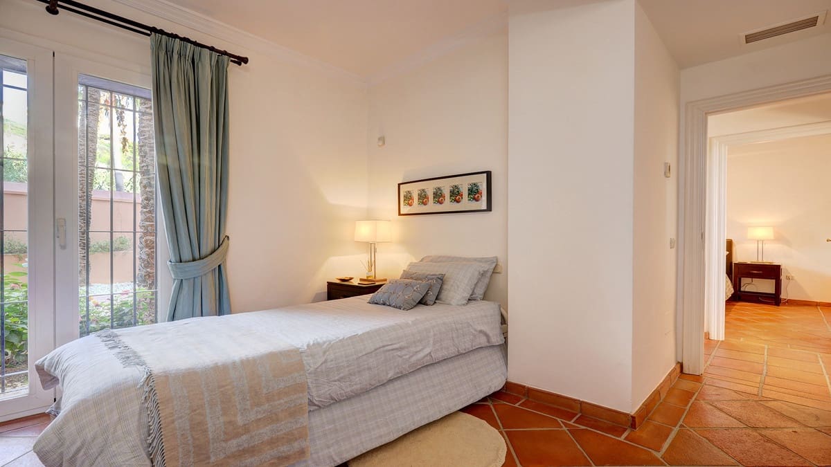 3 soveværelse Lejlighed til salg i Casares - € 795.000 (Ref: 9542759)