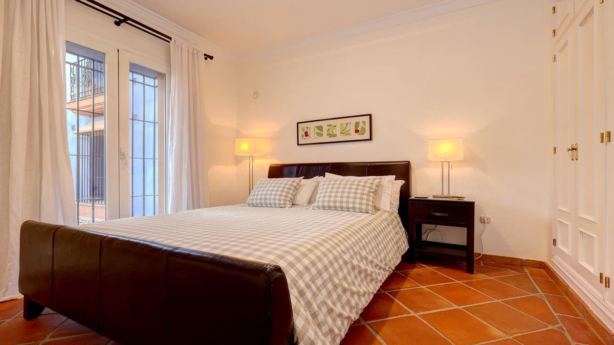 3 sovrum Lägenhet till salu i Casares - 795 000 € (Ref: 9542759)
