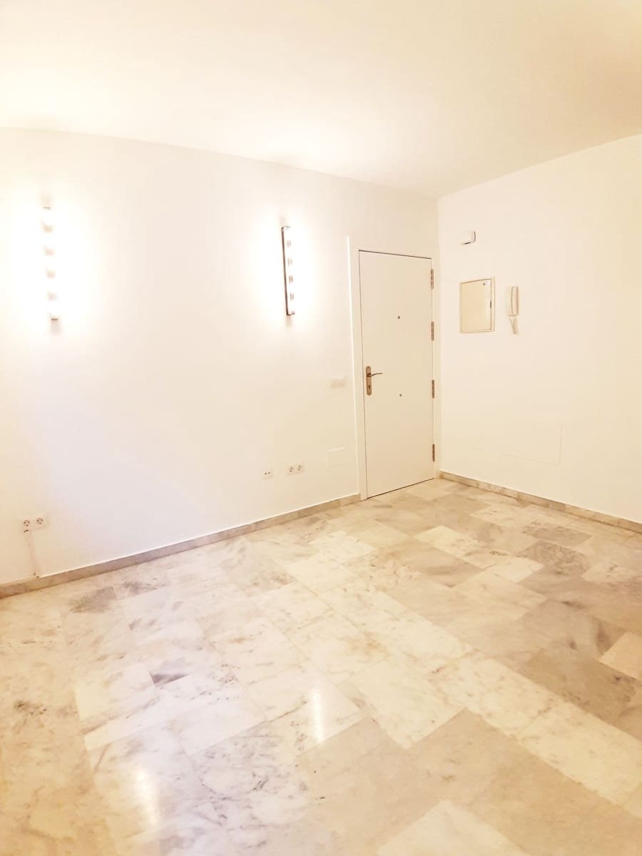 2 bedroom Apartment for sale in Las Lagunas de Mijas - € 216,850 (Ref: 9547365)