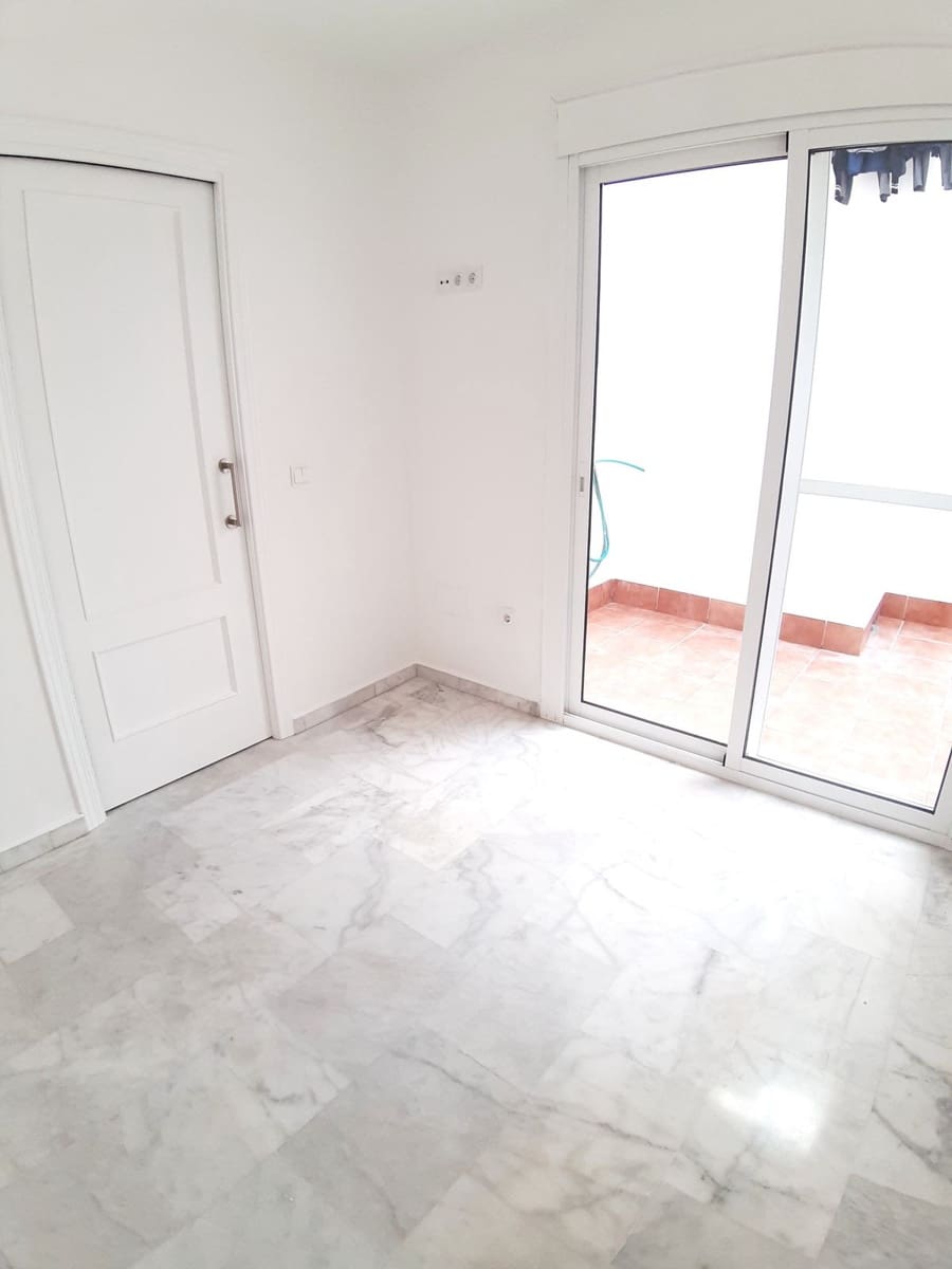 2 bedroom Apartment for sale in Las Lagunas de Mijas - € 216,850 (Ref: 9547365)